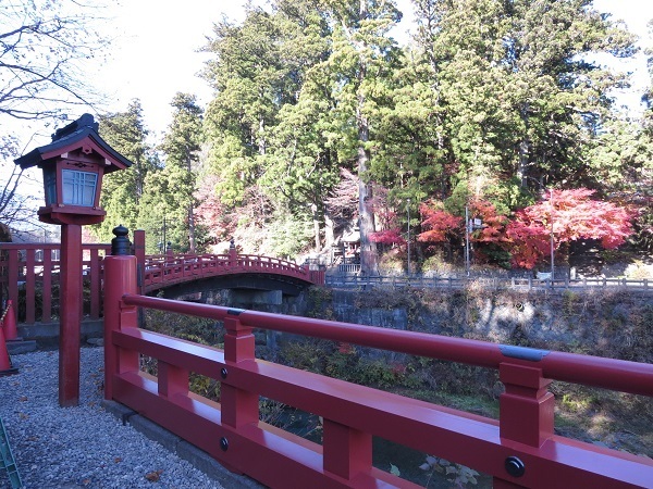 晩秋の旅 日光へ2 定期観光バスで世界遺産満喫 色彩悠々